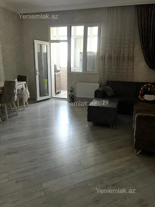 Satılır 2 otaqlı yeni tikili 72 m²