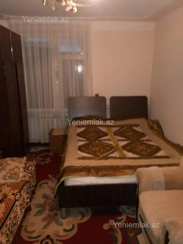 Satılır 1 otaqlı köhnə tikili 40 m²