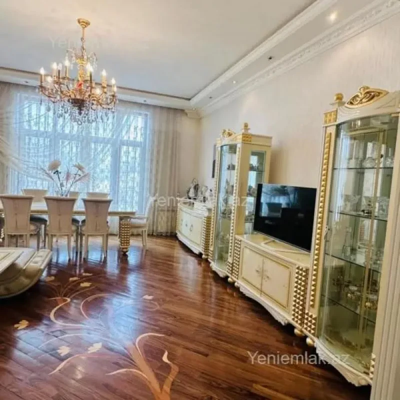 Satılır 3 otaqlı yeni tikili 120 m²