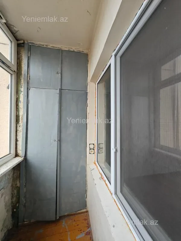 Satılır 2 otaqlı köhnə tikili 65 m²