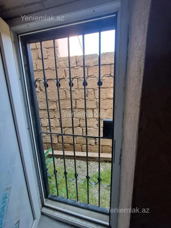 Satılır 4 otaqlı həyət evi 185 m²