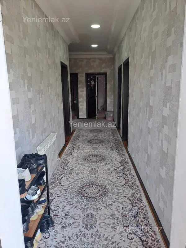 Satılır 4 otaqlı həyət evi 185 m²