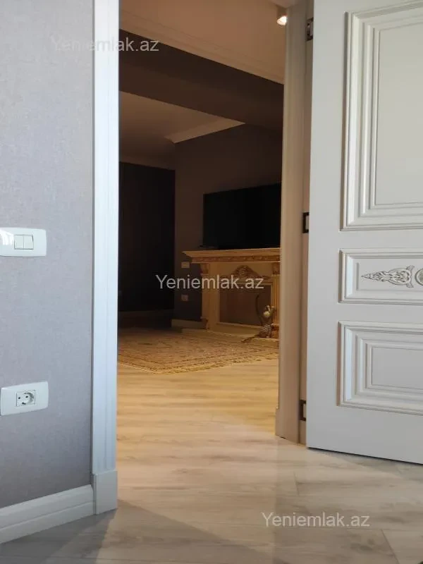 Satılır 3 otaqlı yeni tikili 85 m²