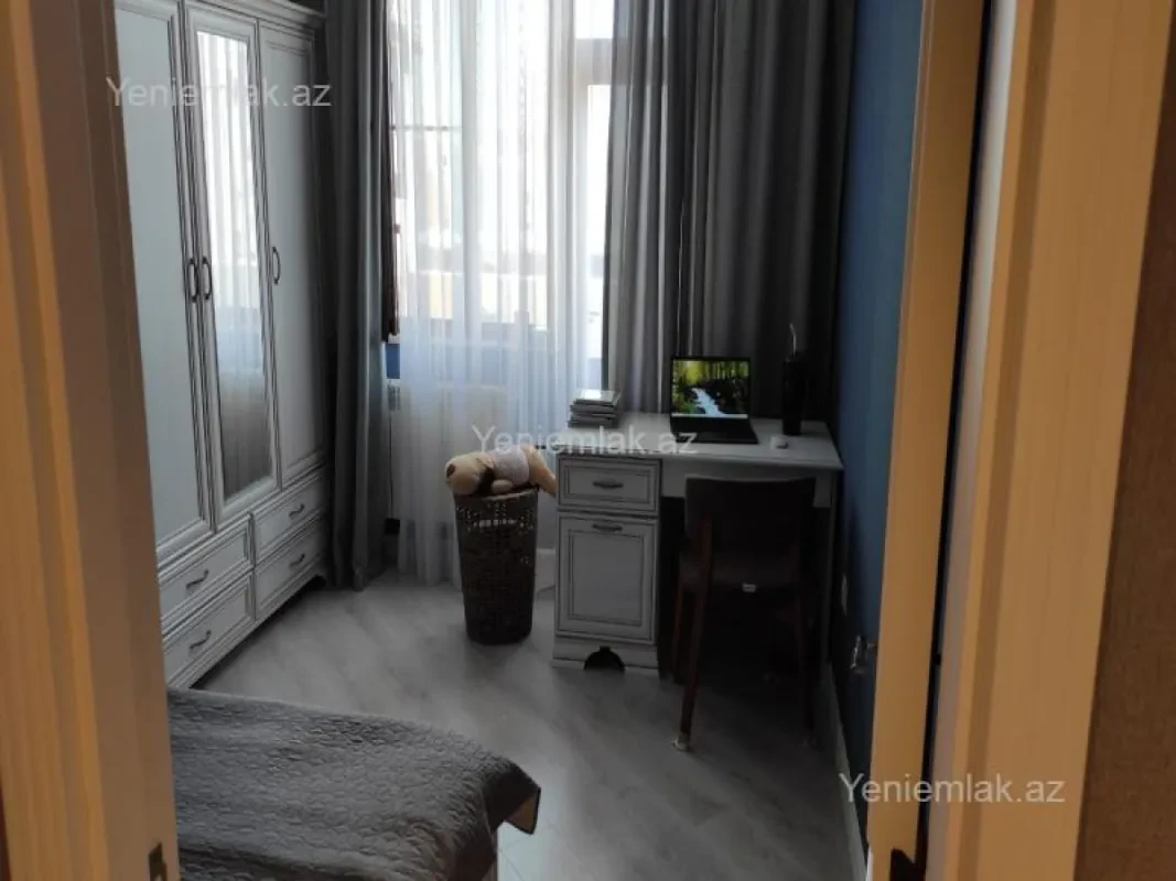 Satılır 3 otaqlı yeni tikili 85 m²