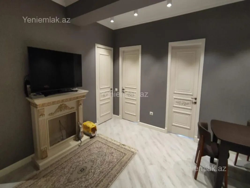Satılır 3 otaqlı yeni tikili 85 m²