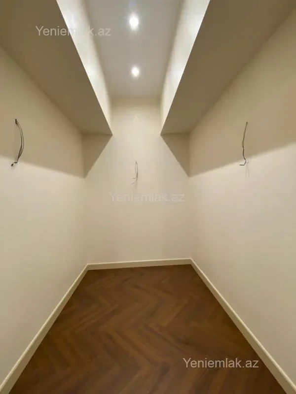 Satılır 4 otaqlı həyət evi 150 m²