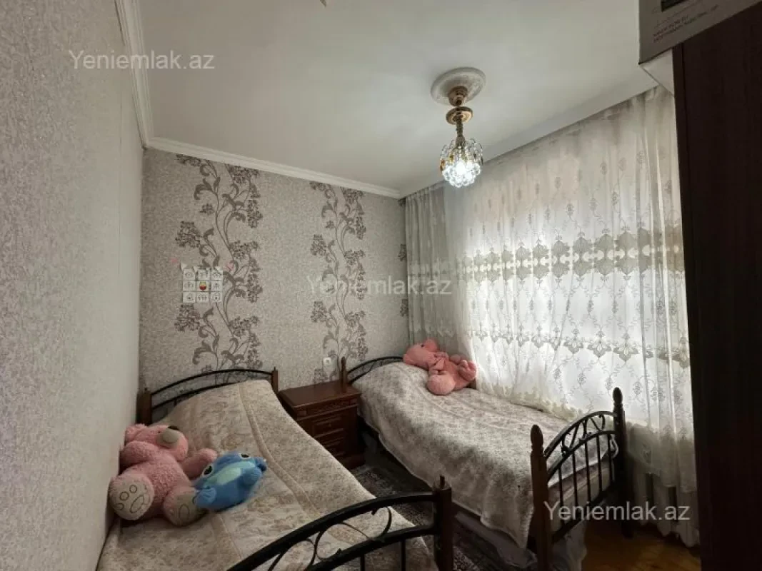 Satılır 3 otaqlı köhnə tikili 83 m²