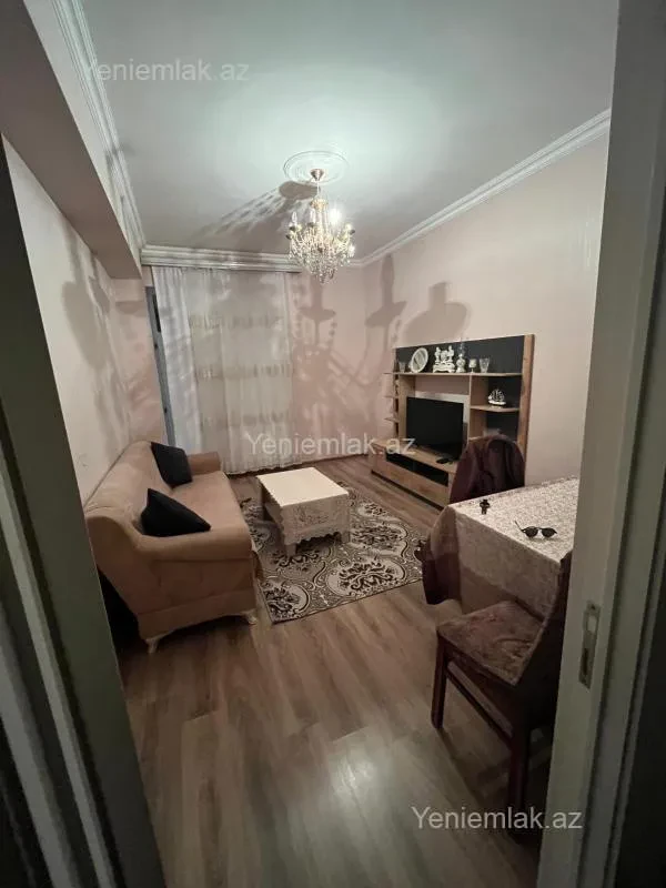 Satılır 3 otaqlı yeni tikili 80 m²