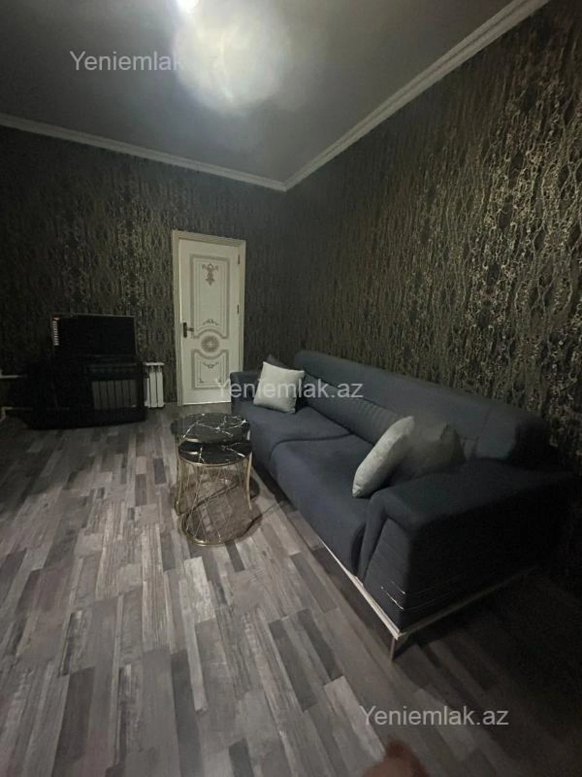 Satılır 2 otaqlı köhnə tikili 40 m²