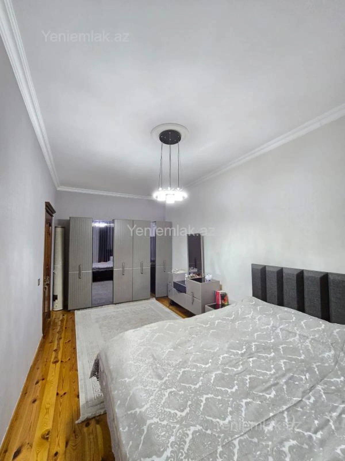 Satılır 6 otaqlı həyət evi 230 m²