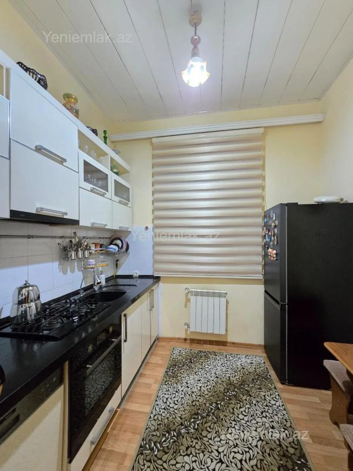Satılır 6 otaqlı həyət evi 230 m²
