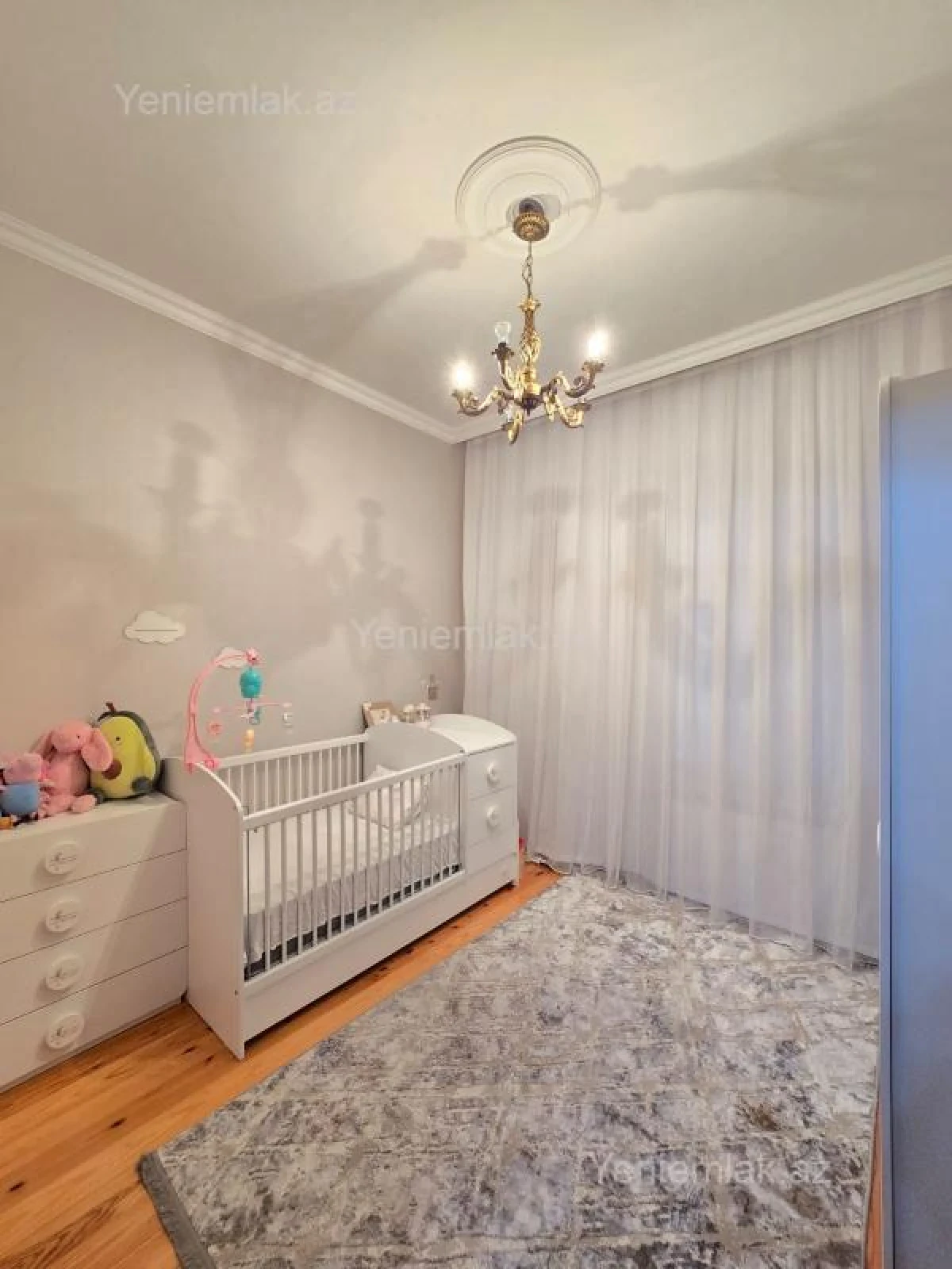 Satılır 6 otaqlı həyət evi 230 m²