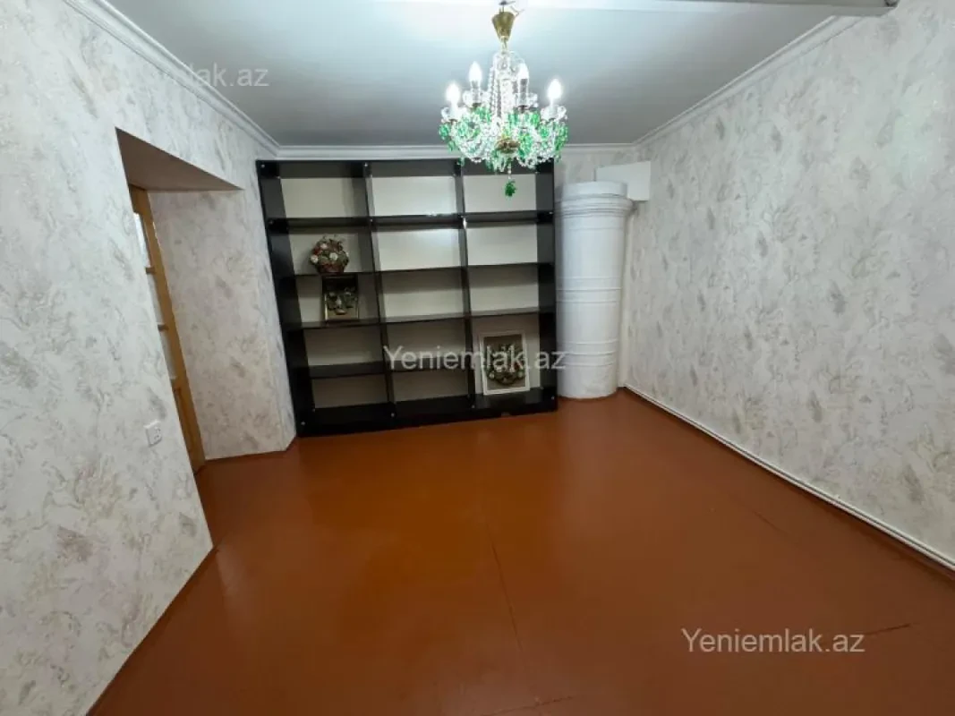 Satılır 3 otaqlı köhnə tikili 70 m²