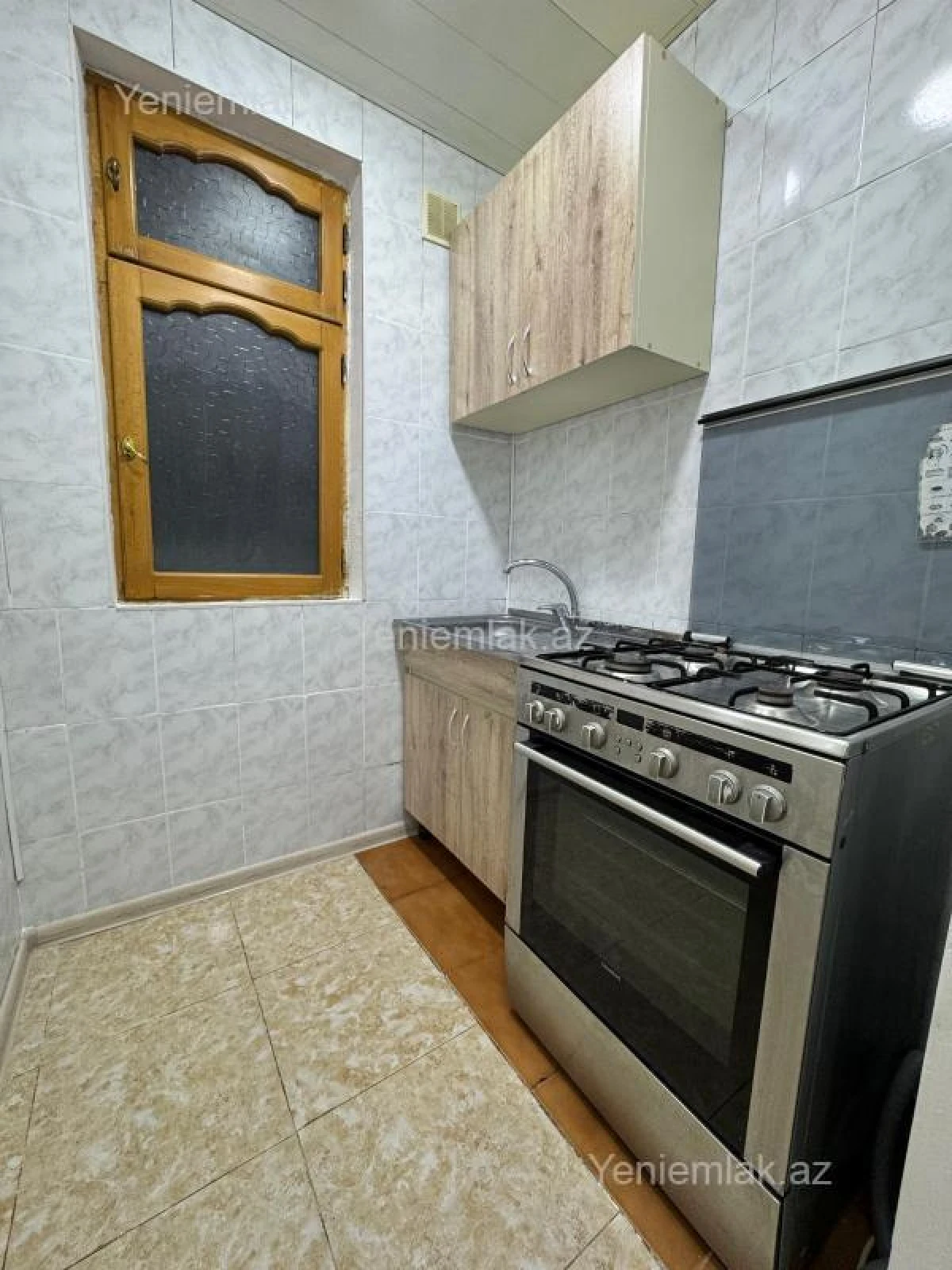 Satılır 3 otaqlı köhnə tikili 70 m²