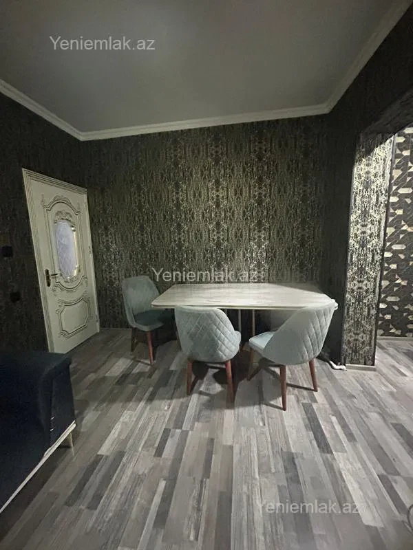 Satılır 2 otaqlı köhnə tikili 40 m²