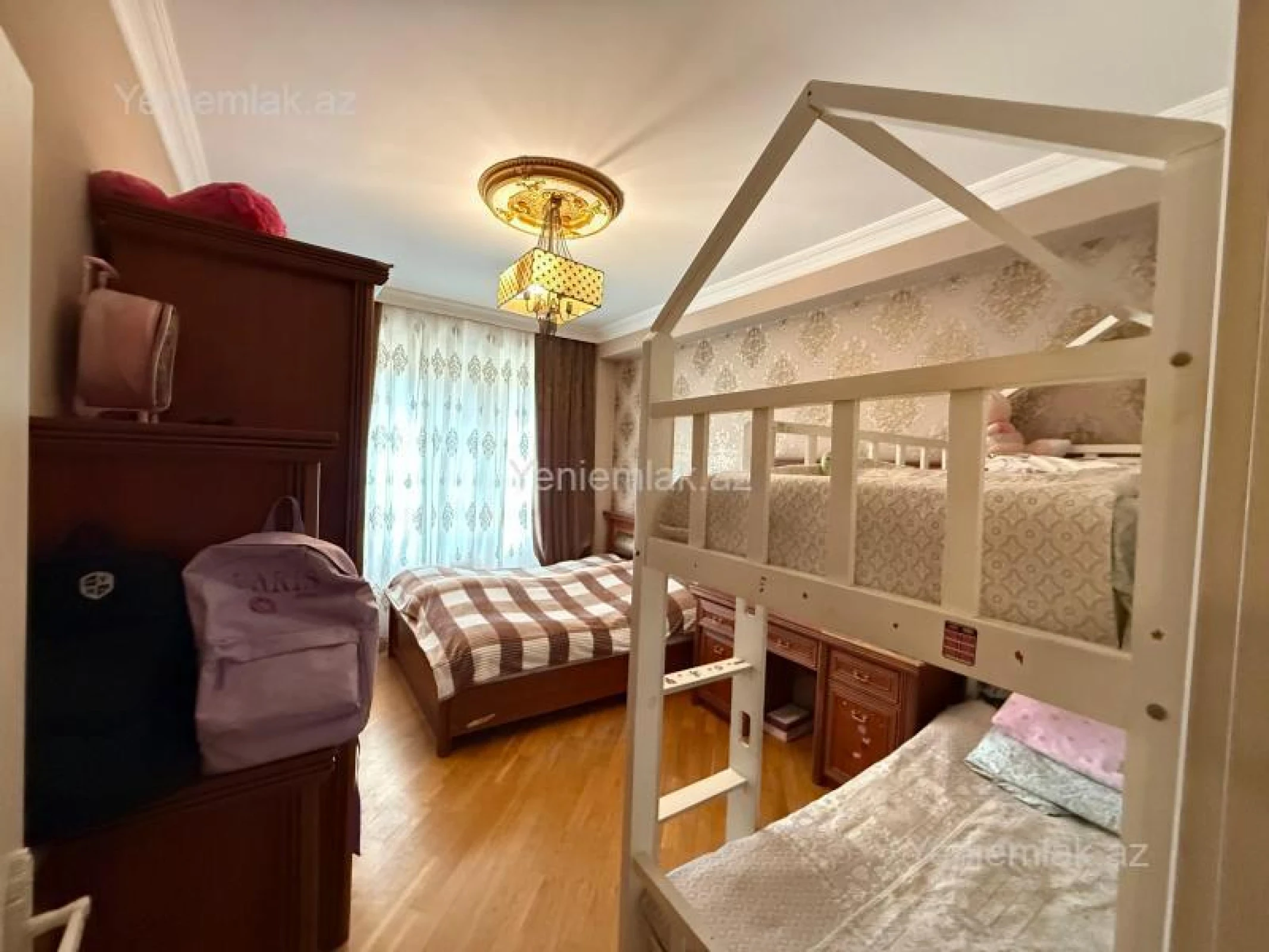Satılır 4 otaqlı yeni tikili 135 m²