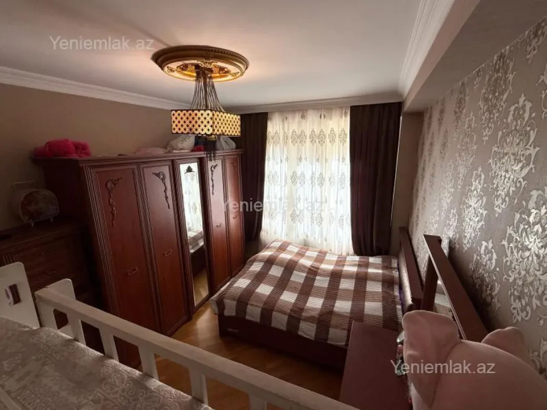 Satılır 4 otaqlı yeni tikili 135 m²
