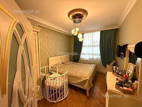 Satılır 4 otaqlı yeni tikili 135 m²