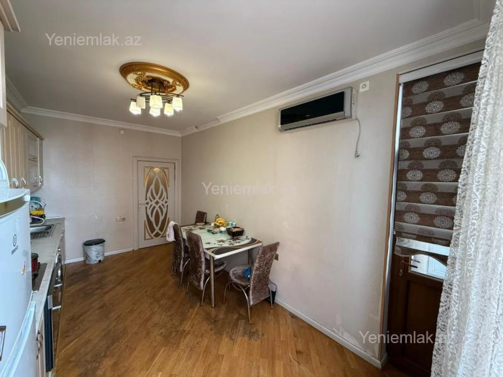 Satılır 4 otaqlı yeni tikili 135 m²