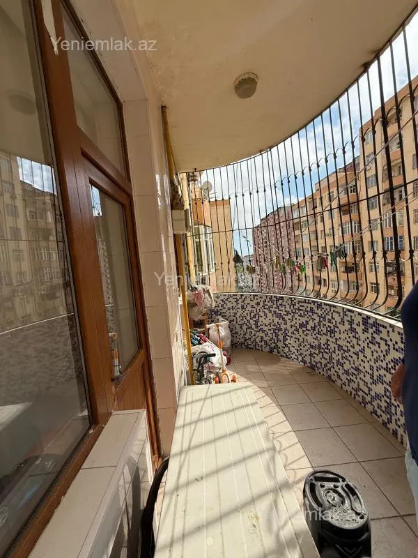 Satılır 4 otaqlı yeni tikili 135 m²