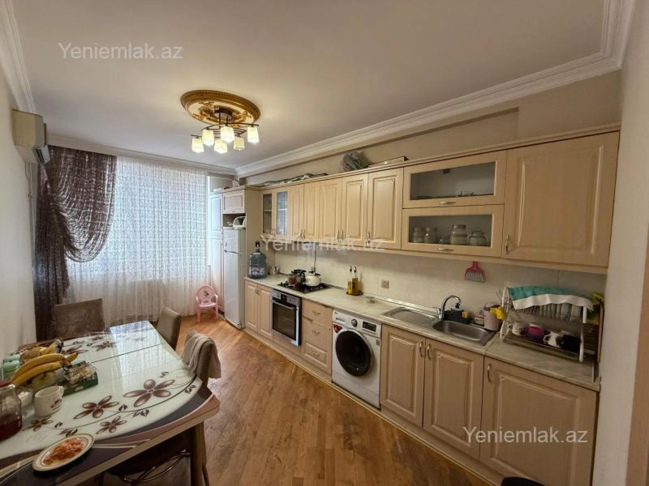 Satılır 4 otaqlı yeni tikili 135 m²