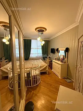 Satılır 4 otaqlı yeni tikili 135 m²