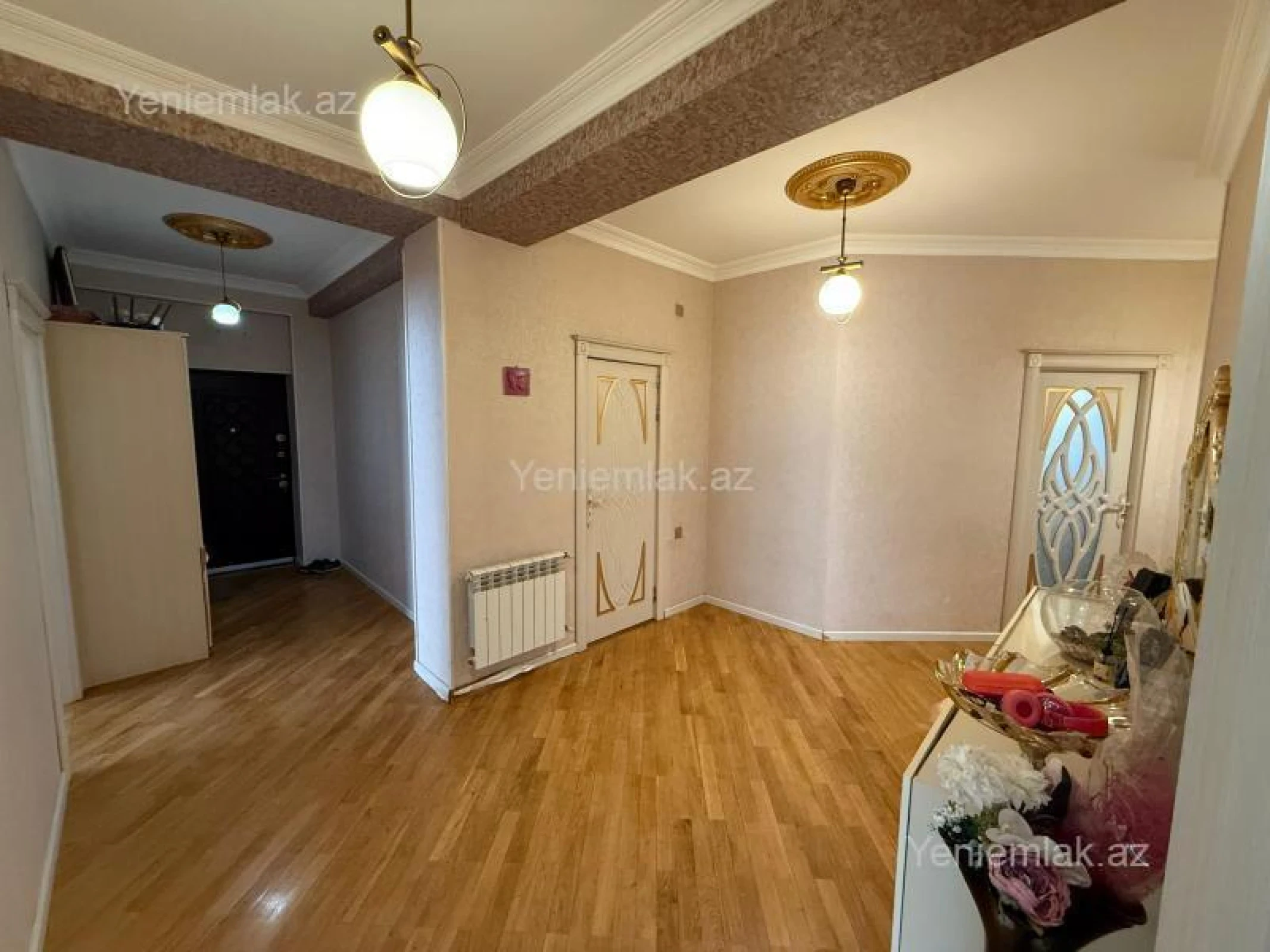 Satılır 4 otaqlı yeni tikili 135 m²