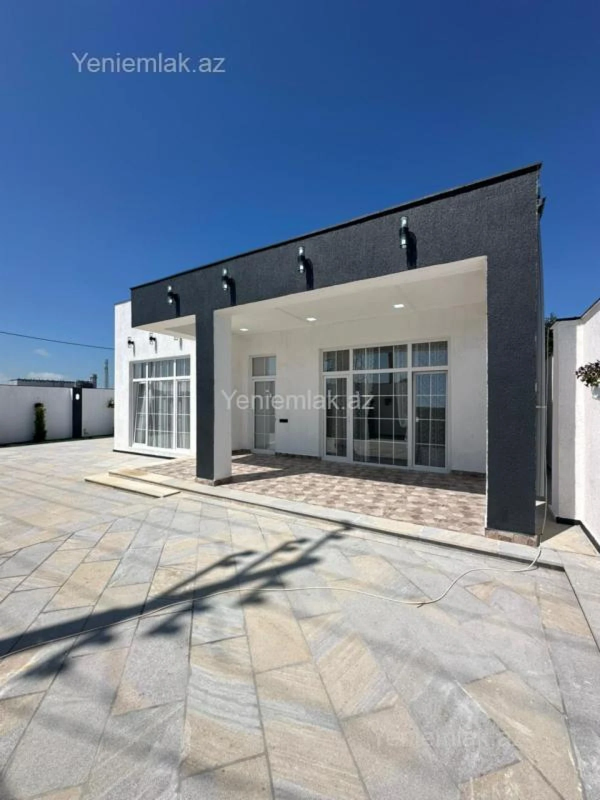 Satılır 4 otaqlı həyət evi 160 m²