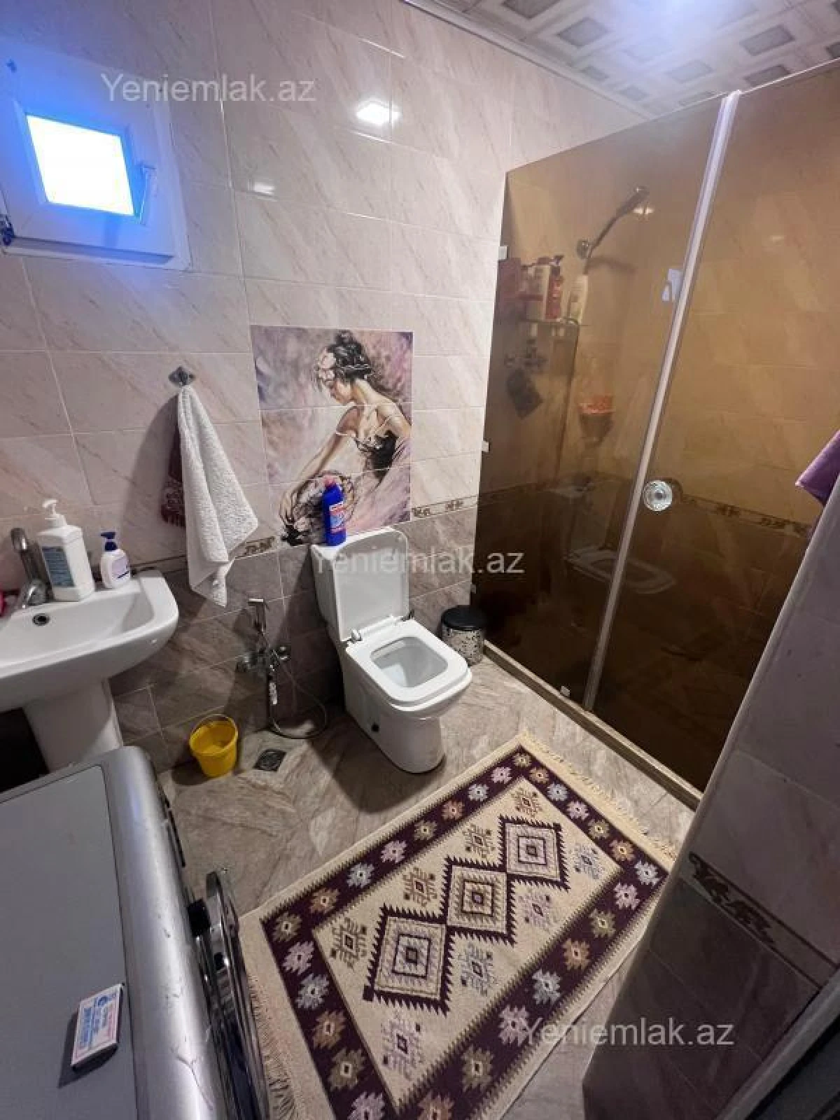 Satılır 7 otaqlı həyət evi 350 m²