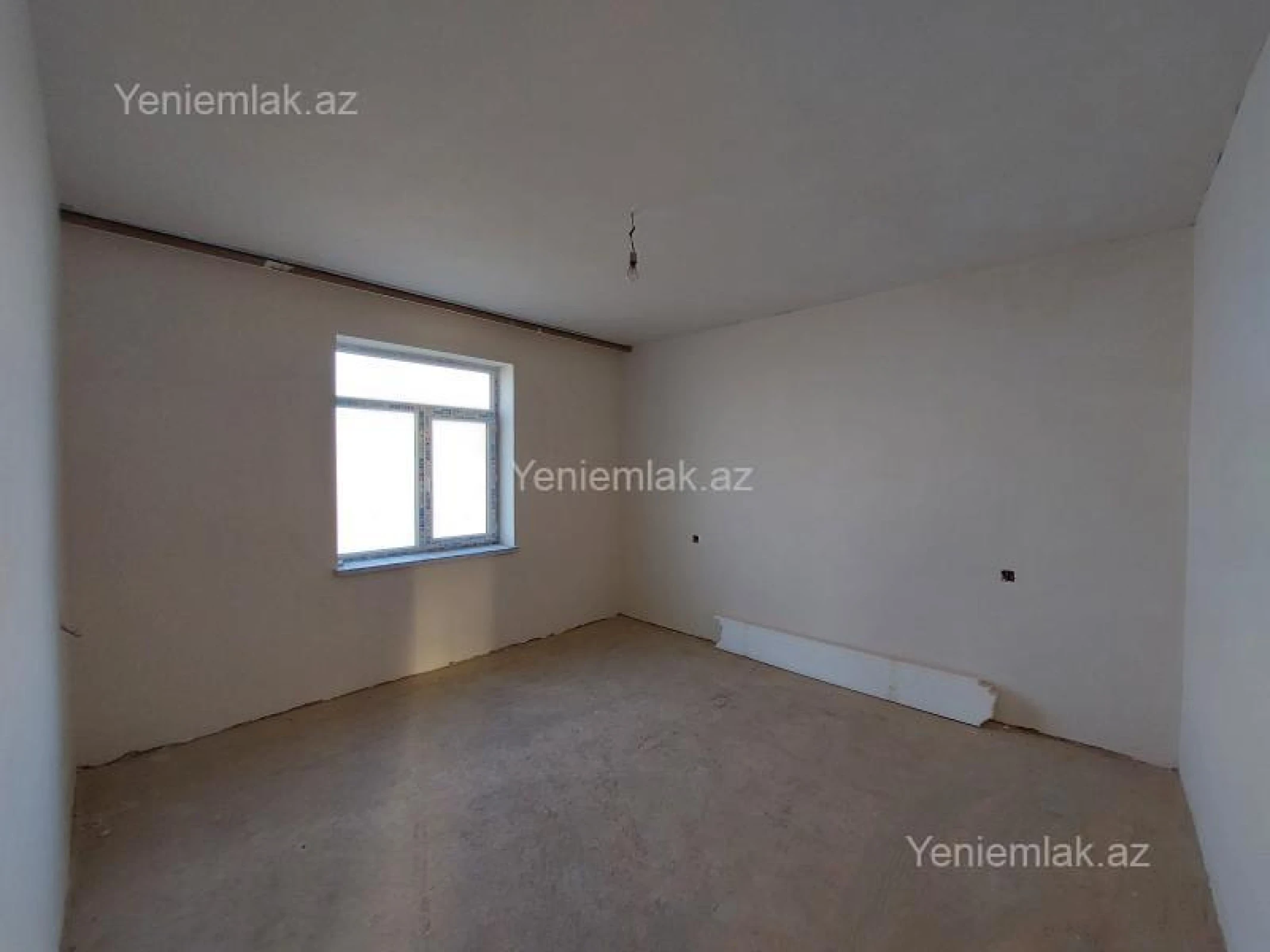Satılır 5 otaqlı həyət evi 162 m²