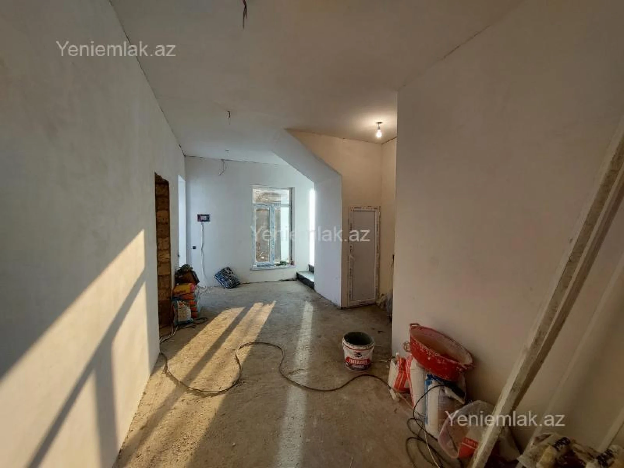 Satılır 5 otaqlı həyət evi 162 m²