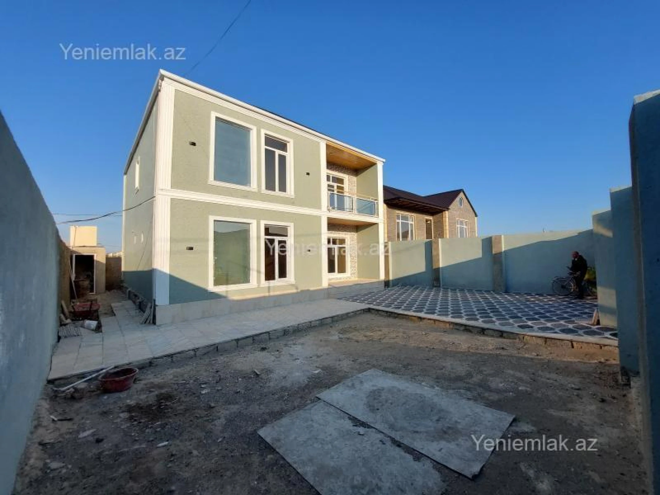 Satılır 5 otaqlı həyət evi 162 m²