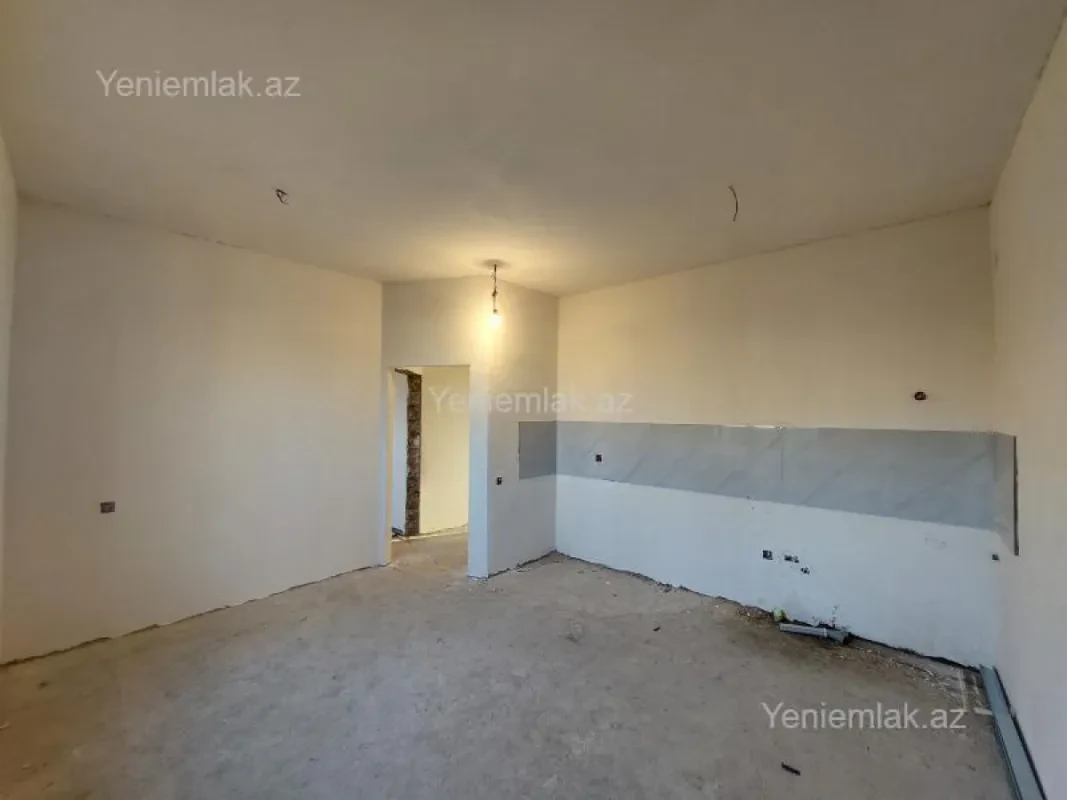 Satılır 5 otaqlı həyət evi 162 m²