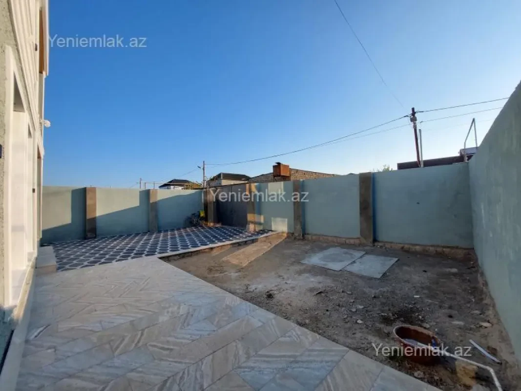 Satılır 5 otaqlı həyət evi 162 m²