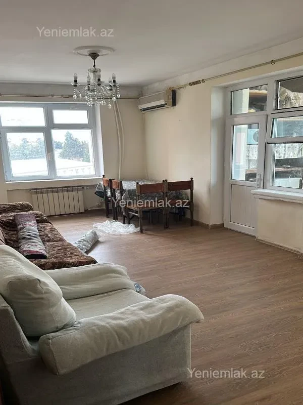 Satılır 2 otaqlı köhnə tikili 55 m²