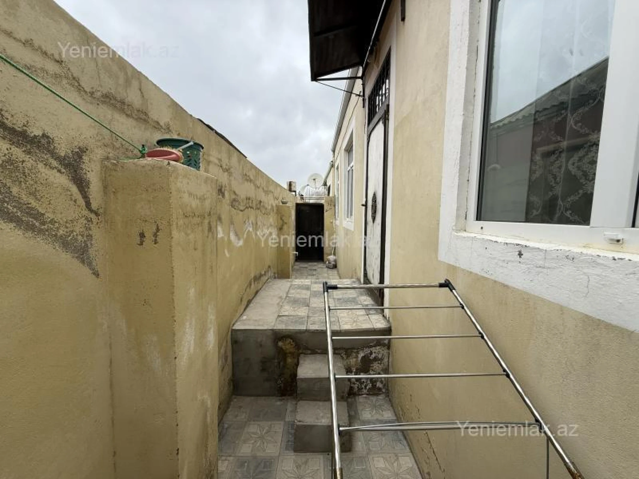 Satılır 2 otaqlı həyət evi 60 m²