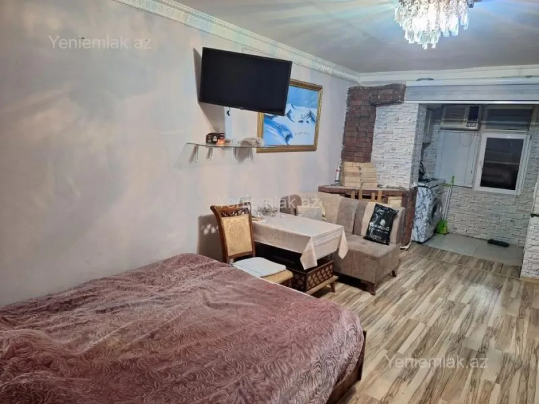 Satılır 1 otaqlı köhnə tikili 30 m²