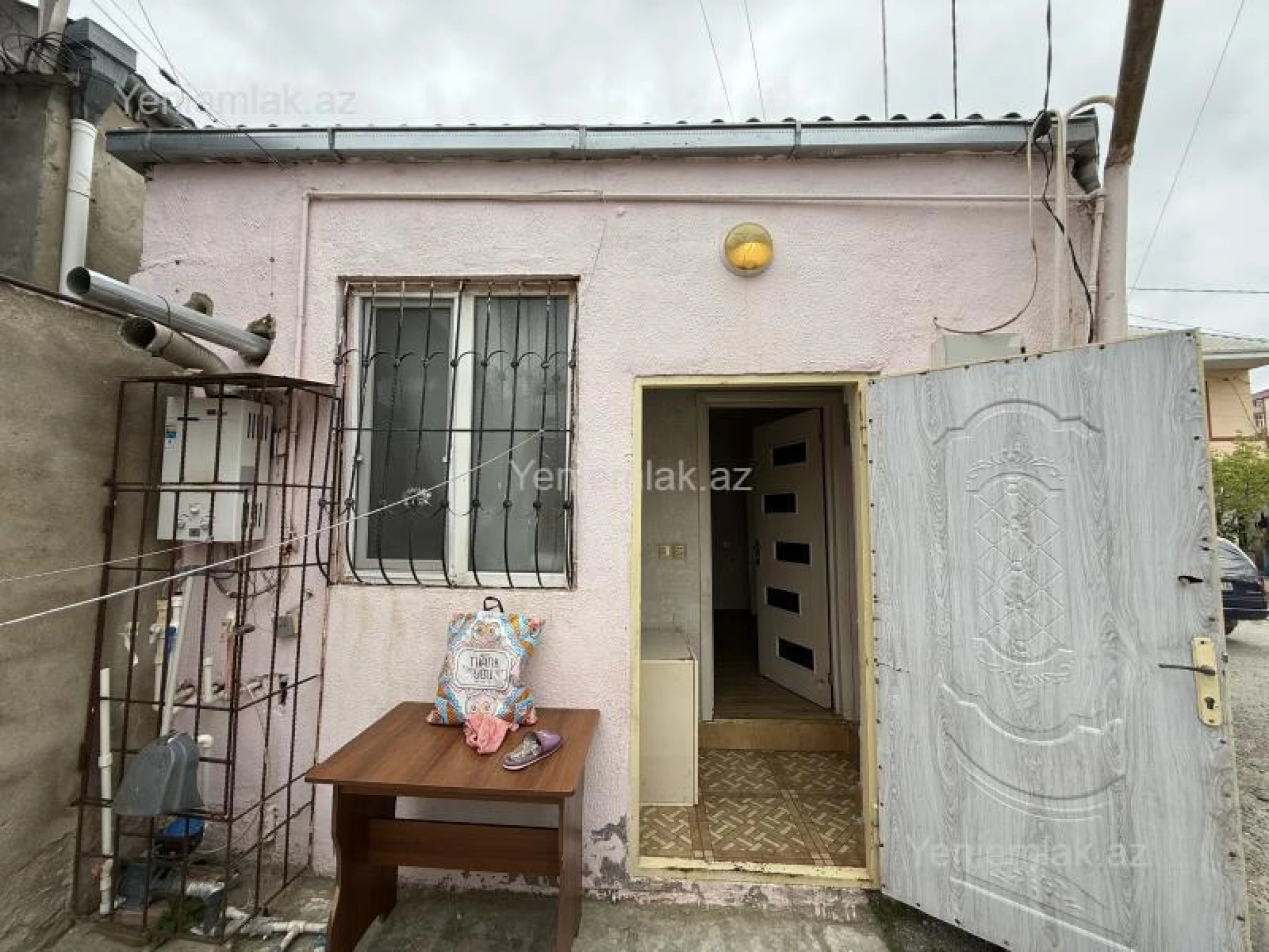 Satılır 1 otaqlı həyət evi 35 m²