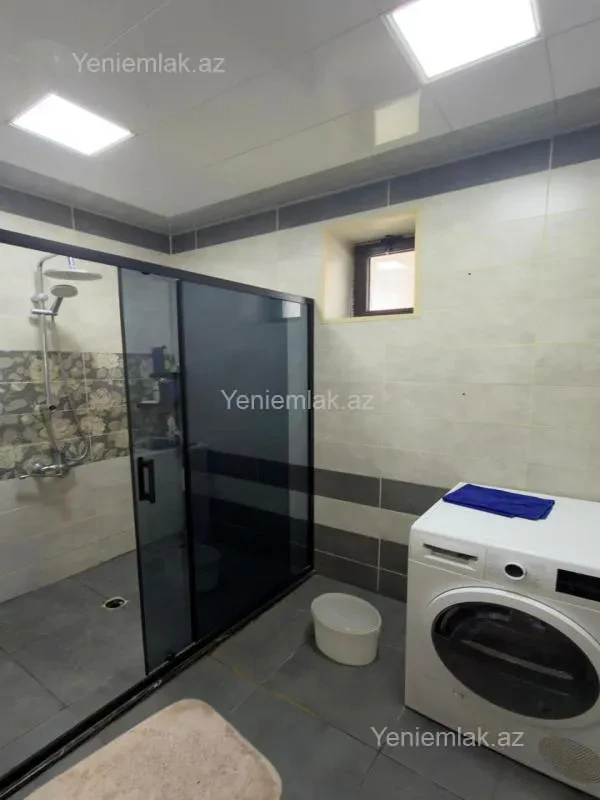 Satılır 5 otaqlı həyət evi 220 m²