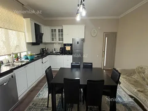 Satılır 5 otaqlı həyət evi 220 m²