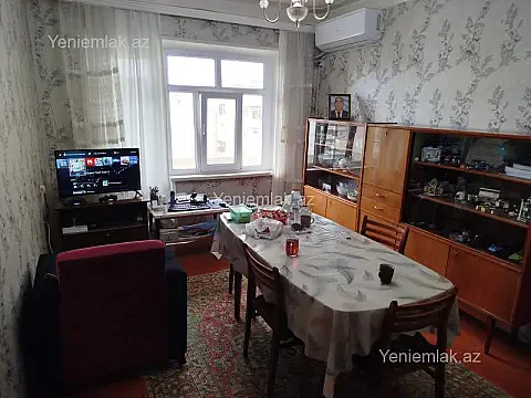 Satılır 5 otaqlı köhnə tikili 110 m²