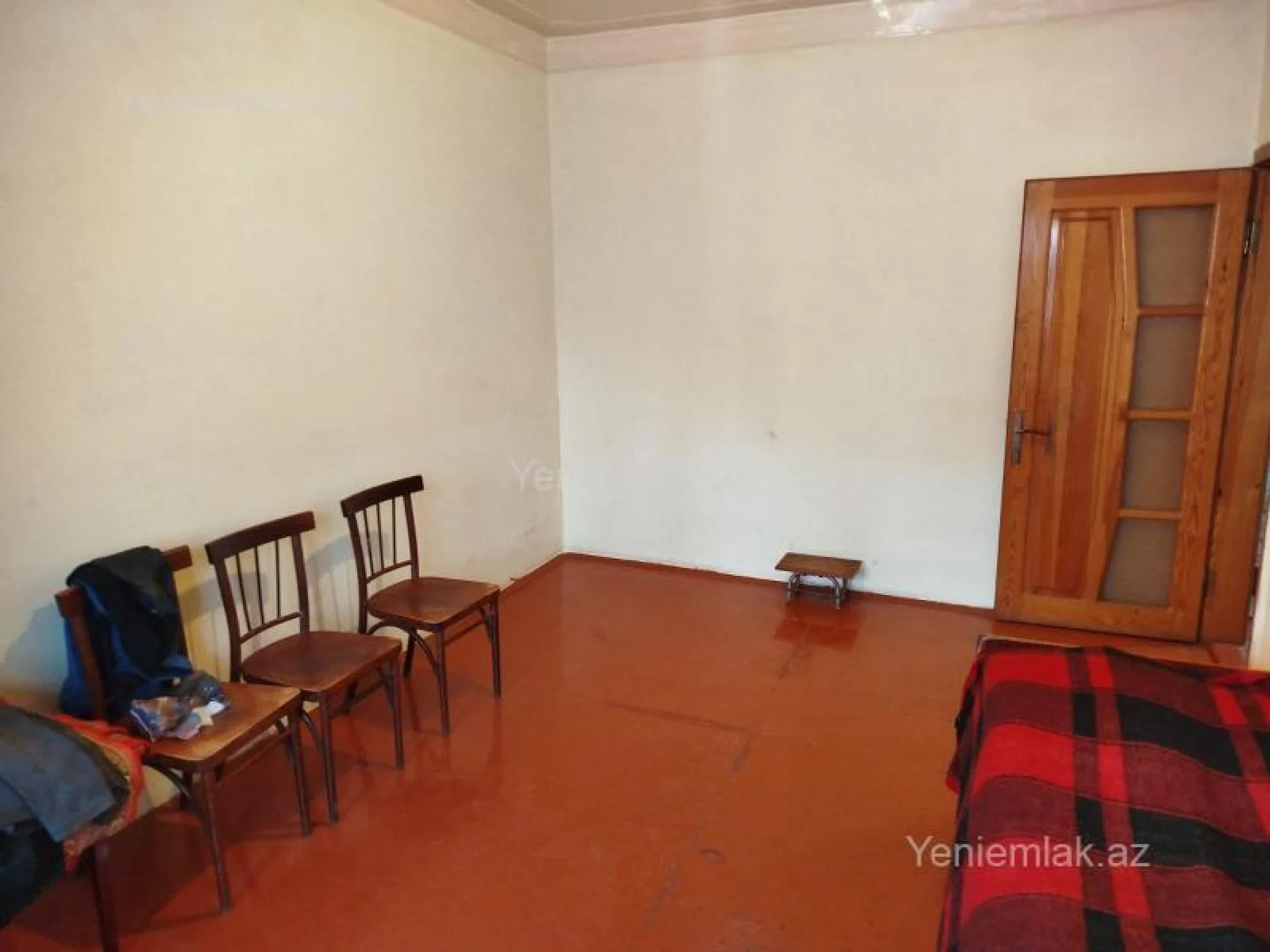 Satılır 5 otaqlı köhnə tikili 110 m²