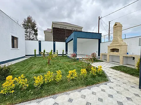 Satılır 3 otaqlı həyət evi 140 m²