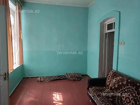 Satılır 5 otaqlı həyət evi 200 m²