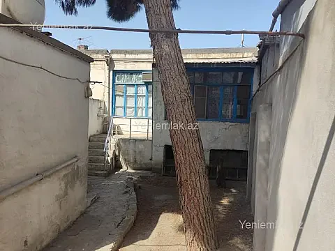 Satılır 5 otaqlı həyət evi 200 m²