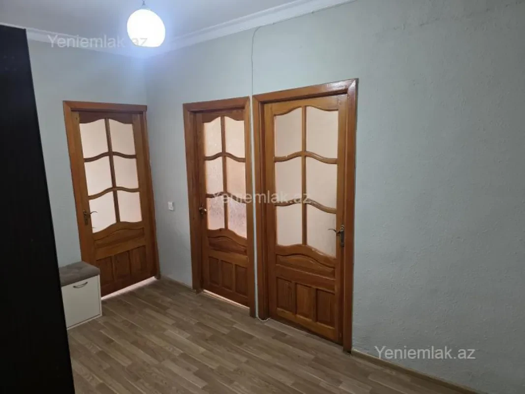 Satılır 2 otaqlı köhnə tikili 50 m²