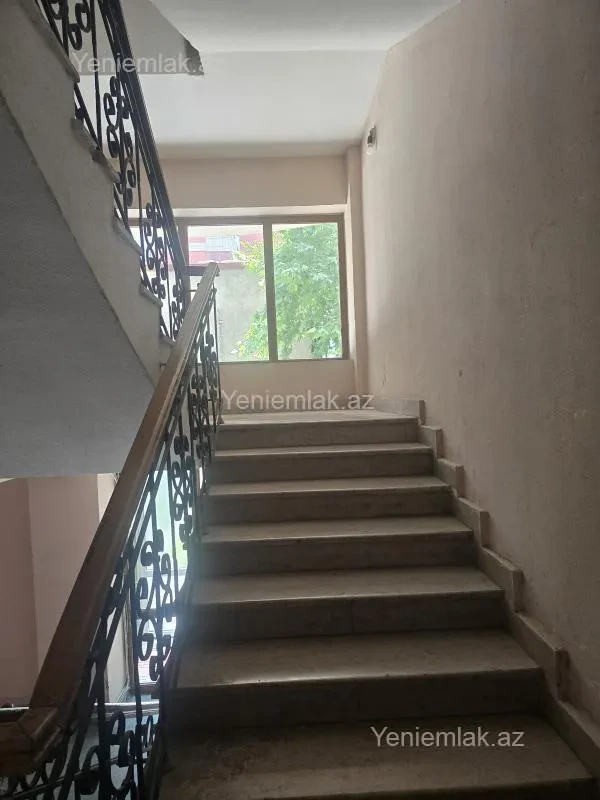 Satılır 16 otaqlı obyekt 676 m²