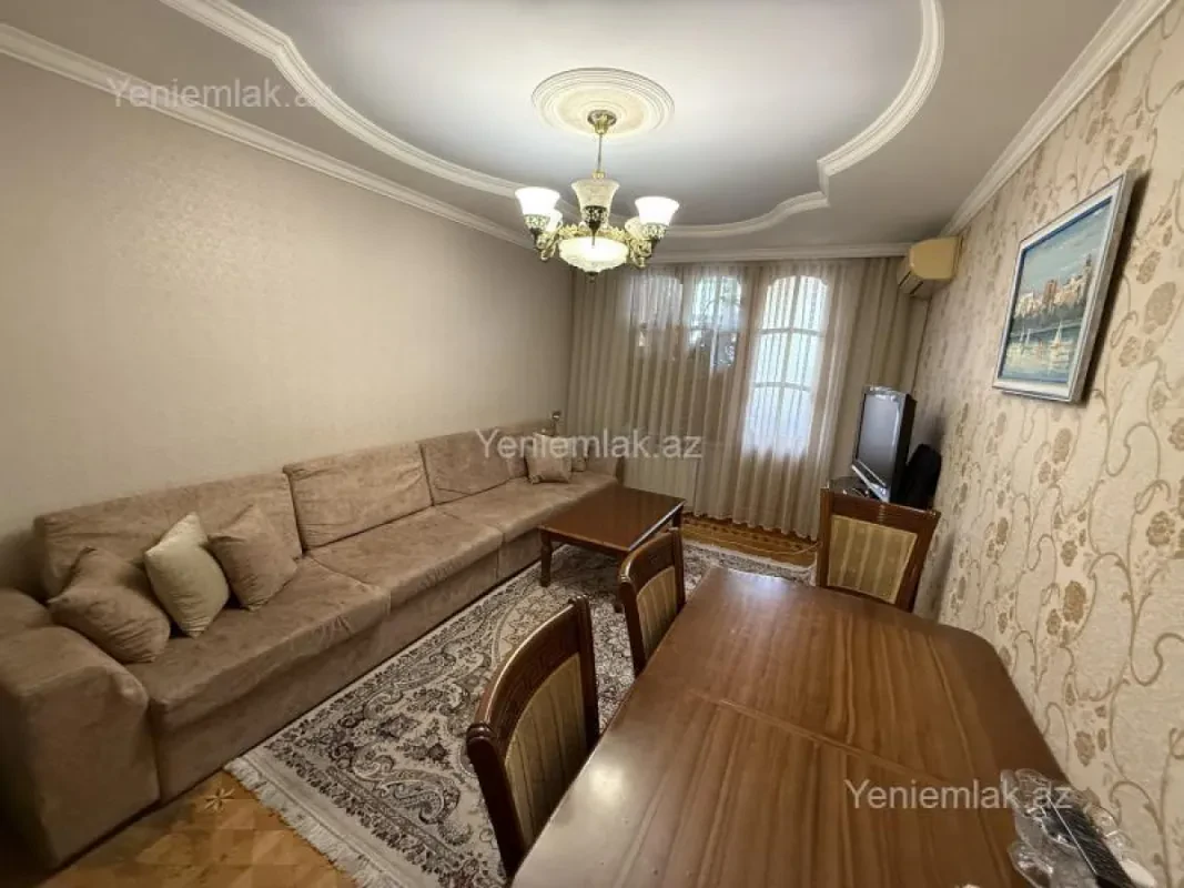 Satılır 3 otaqlı köhnə tikili 85 m²
