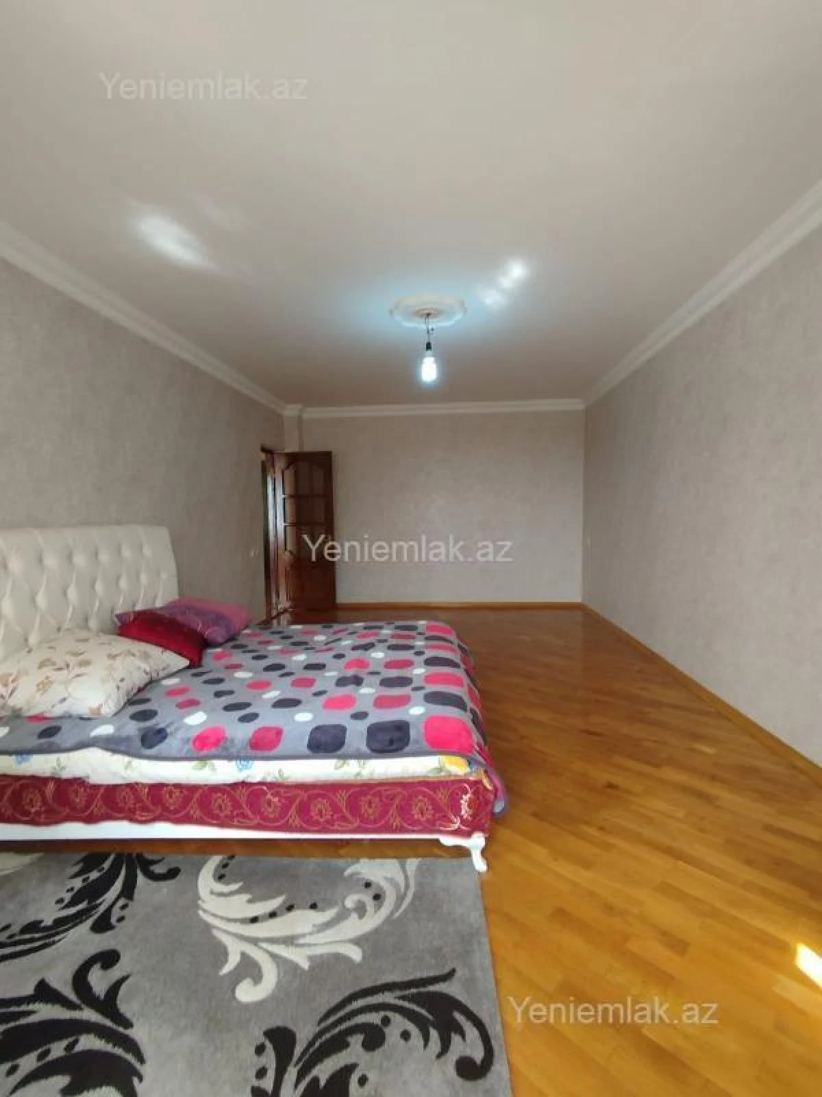 Satılır 5 otaqlı həyət evi 150 m²
