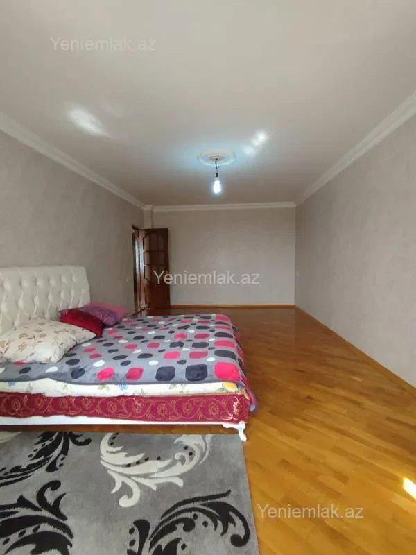 Satılır 5 otaqlı həyət evi 150 m²